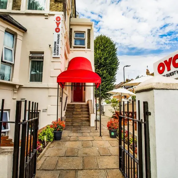 OYO London Guest House, hotel u gradu Preston