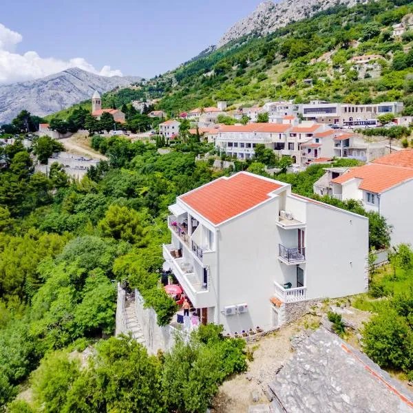Villa Kosa, Hotel in Brela