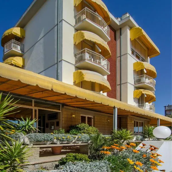 Hotel Alk: Marina di Pietrasanta şehrinde bir otel