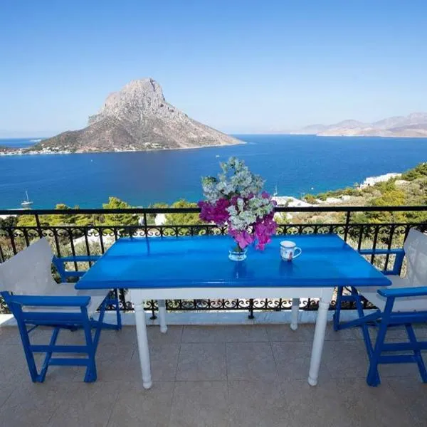 Eirinis house with amazing view in Masouri Kalymnos, hotel i Kalymnos