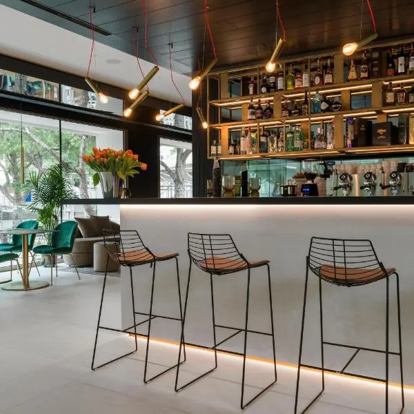 We Me Suite Hotel, hotel em Riccione