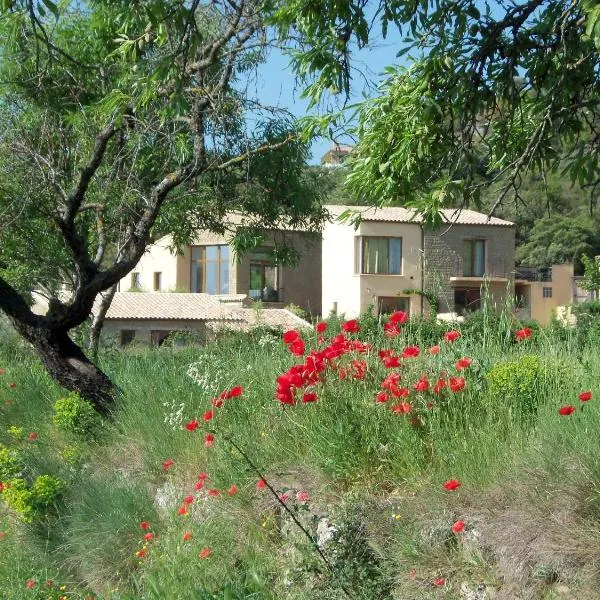 Alén D'Aragón, hotel v destinaci Santa Eulalia de Gállego