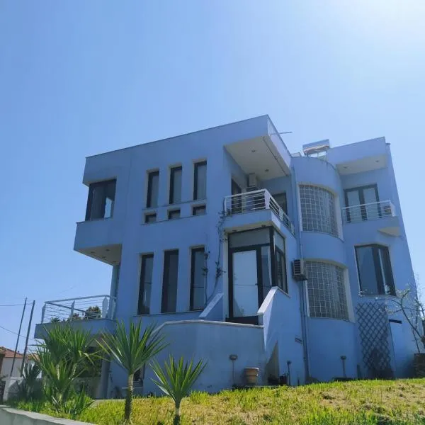 BLUE HOUSE, hotel en Paliouri