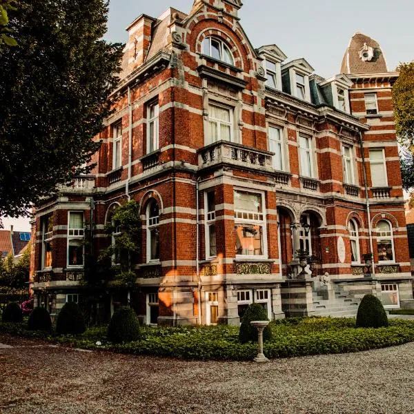 B&B 't Kasteel & 't Koetshuys โรงแรมในเวอร์เนอ