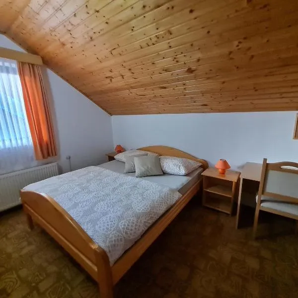 Apartment Charlie, hotel din Seliste Dreznicko