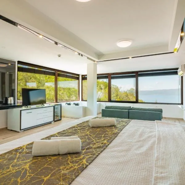 Apartments BRAVO, hotel v destinaci Ohrid