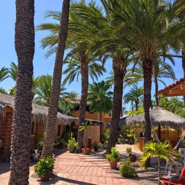 Sukasa Bungalows, hotel in Loreto