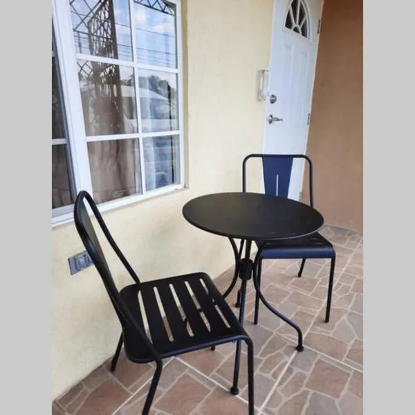 Rick's Reggae Villa，位于蒙特哥贝的酒店