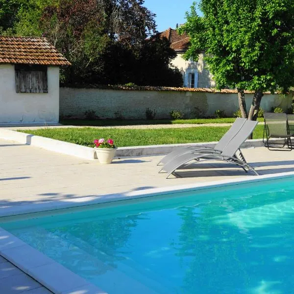 Le Chemin, hotel v destinaci Challignac