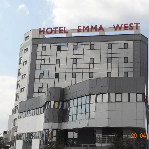 Hotel Emma West, hotel en Sfîrcea