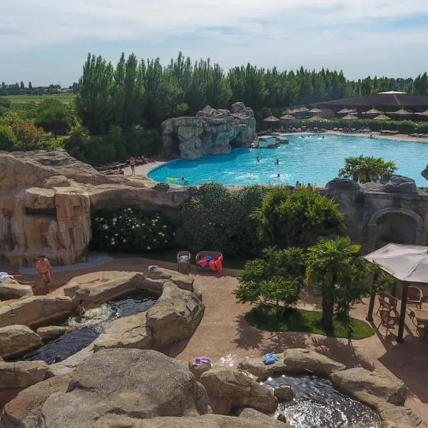 Camping Village Tahiti、リド・デッレ・ナツィオーニのホテル