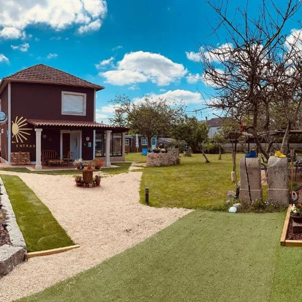 Albergue Vintecatro, Hotel in Campo Lameiro