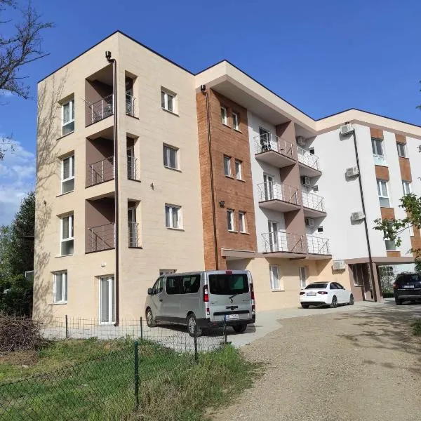 Živanović MT Srebrno jezero, hotel in Veliko Gradište