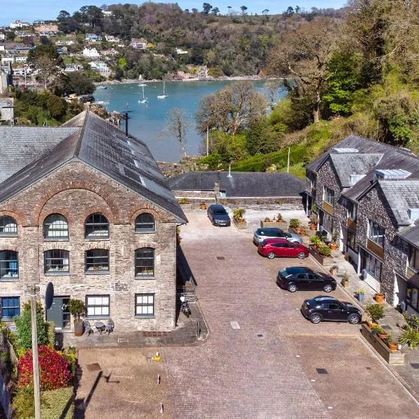 8 The Pottery, hotel in Dartmouth