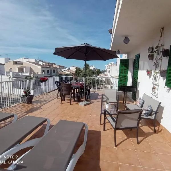 Fantastic, 100 meters from the beach, hotel v destinaci Can Picafort