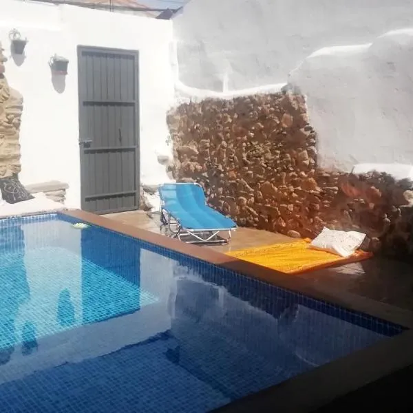 Casa Rural Abuela Maxi, hotell i Ríolobos