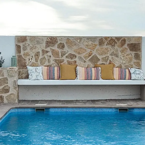 Insula Barataria, Hotel in Belmonte