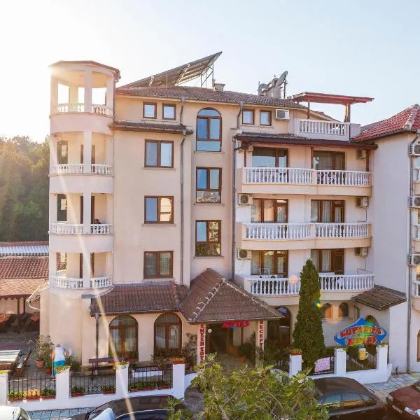Хотел Бриз, hotel in Kiten