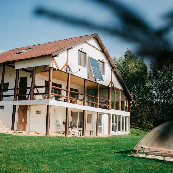 Cabana din Dealul Cucului, hotel i Valea Borcutului