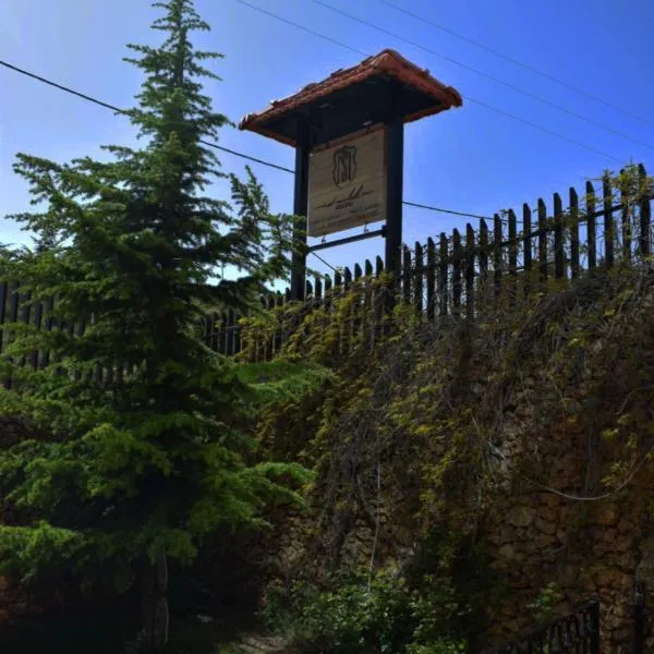 Saint Michel Chalets, hotel di Ehden