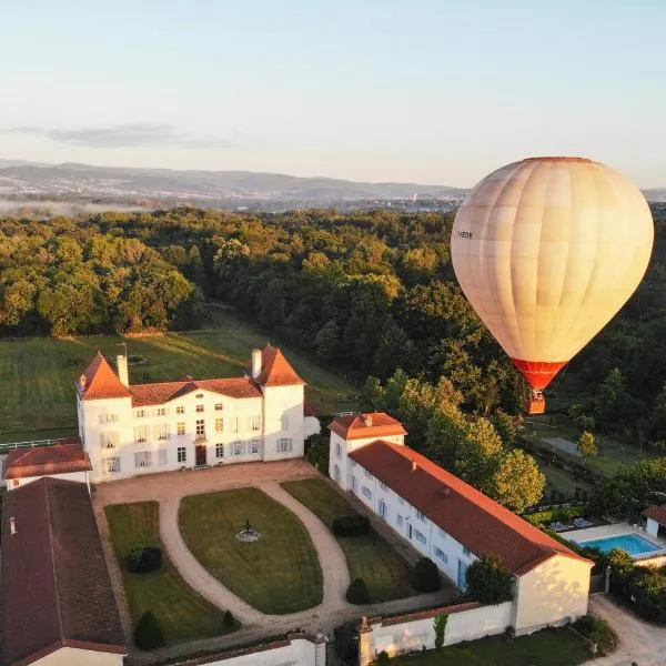 Chateau des Perichons, hotel v destinaci Poncins