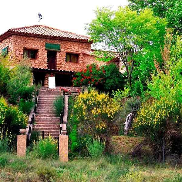 Hotel Royo Guarde-Puente Faco, junto al río Mundo, hotel in Riópar
