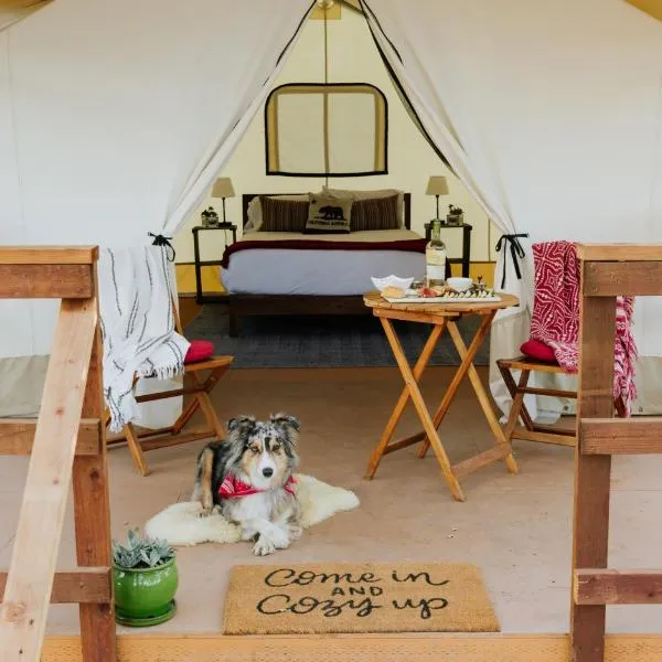 Wildhaven Sonoma Glamping、ガイザービルのホテル