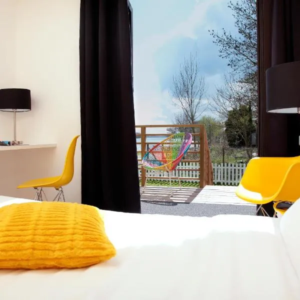 Les Canisses, hotel v destinaci Saint-Pierre-la-Garenne