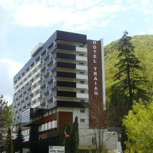 Hotel Traian Caciulata, hôtel à Călimăneşti