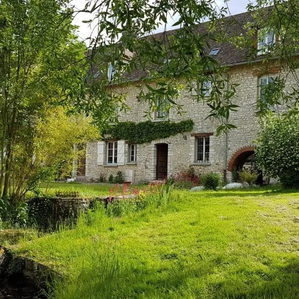 Moulin de Giboudet Chambres d'hôtes – hotel w mieście Bazainville