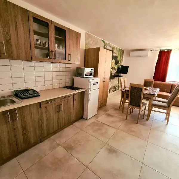 Anita Apartman Sopron, hotel en Fertőboz