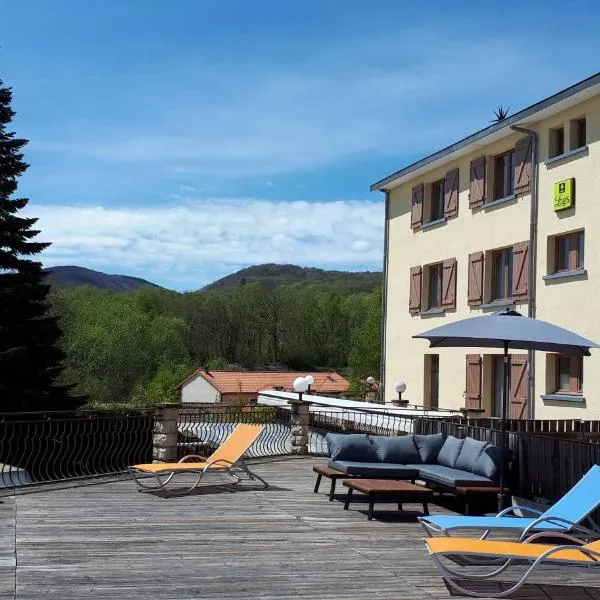 Logis La Rose Des Vents, hotel v destinaci Volvic