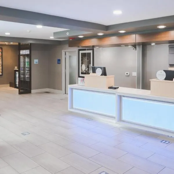 Holiday Inn Express Lompoc, an IHG Hotel، فندق في لوس ألاموس