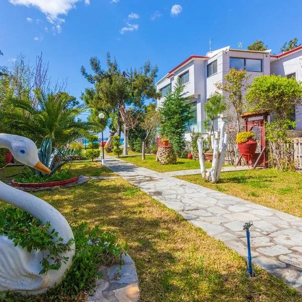 Galazia Akti Seaside Apartments, hotel in Nikiti
