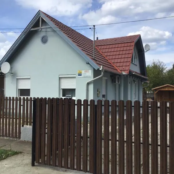 4 Lurkó Apartman Új, Hotel in Hajdúszoboszló