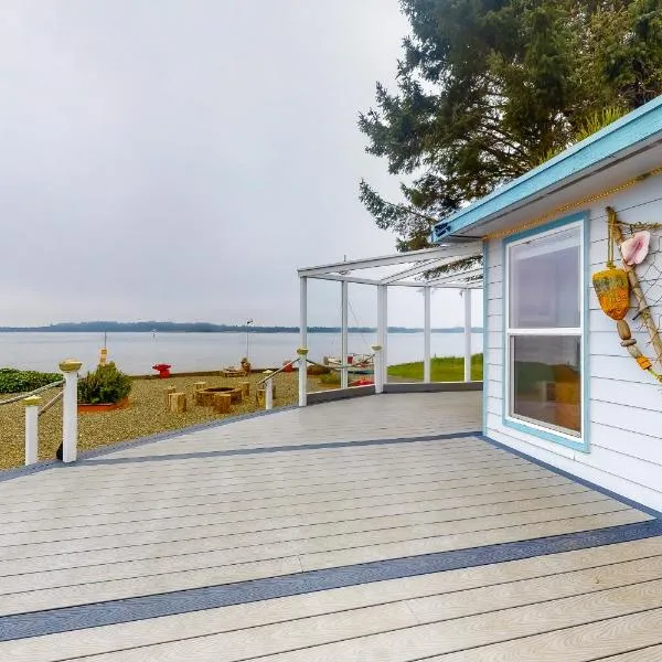Gray Goose Beach Cottage, hotel in Coos Bay