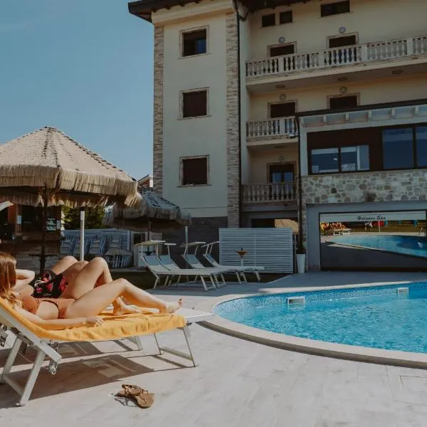 Halanus Hotel And Resort, hotel in Brecciarola