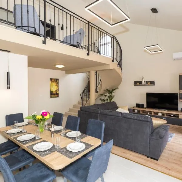 Vitality Villa Mariante - free kajaks, sauna, hotel in Komolac