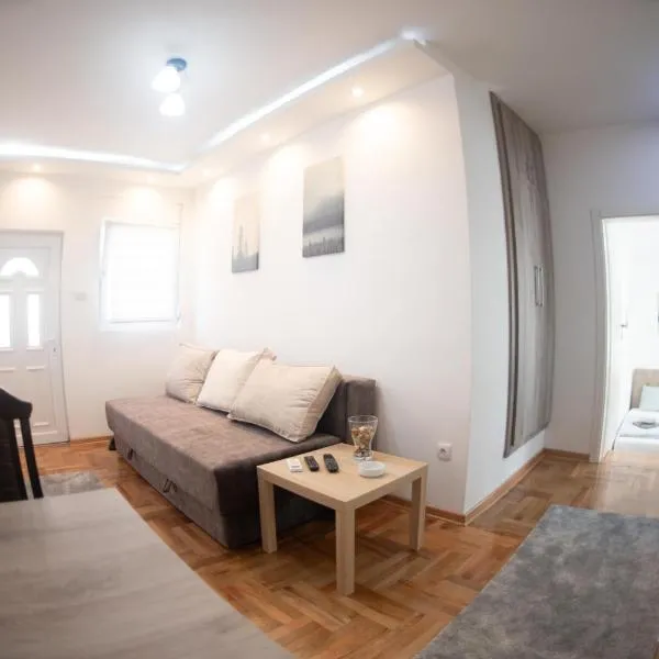 APARTMAN TEA 2، فندق في بلغراد