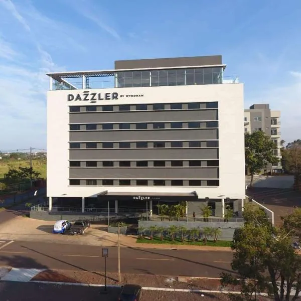 Dazzler by Wyndham Ciudad del Este, hotel in Colonia Félix de Azara