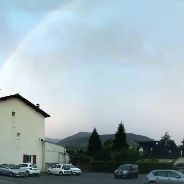 Le Loubens, hotel in Lanne en Barétous