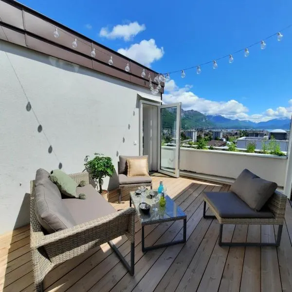 PLUS PRES DES ETOILES, hotel en Annecy