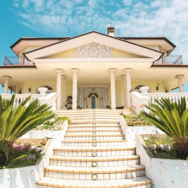 Alexander's Home, hotel v destinaci Collecorvino