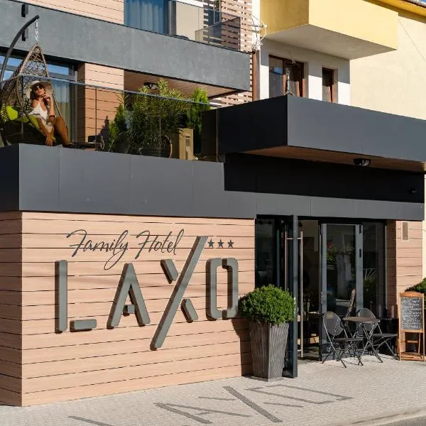 Family Hotel LAXO, hotel di Obzor