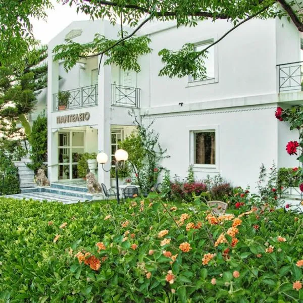 Παντέλειο, hotel v destinaci Karystos