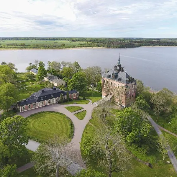 Wiks Slott, hotell i Bålsta