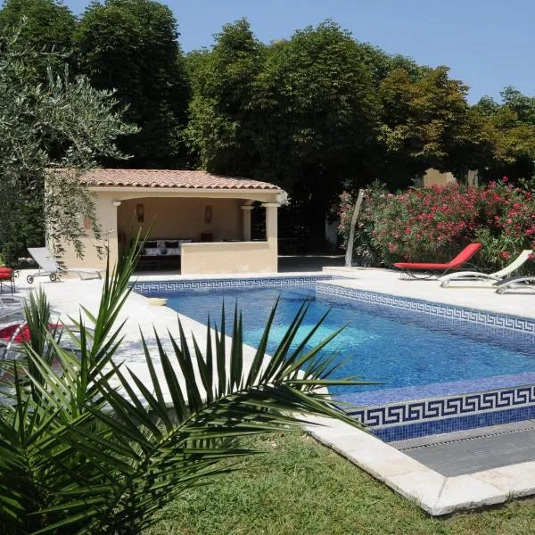 bastide St Joseph, hotel in Eyguières