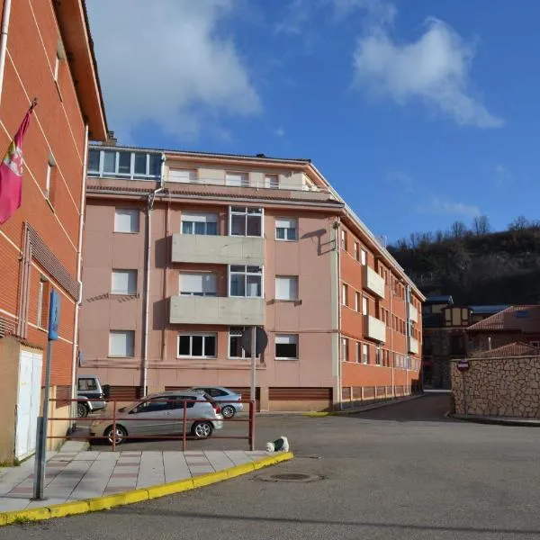 AguasBlancas VUT LE 446, hotel v destinaci La Pola de Gordón