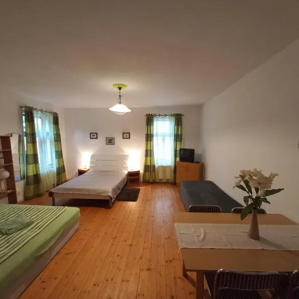 Penzionek U Františka, hotel v destinaci Mařenice