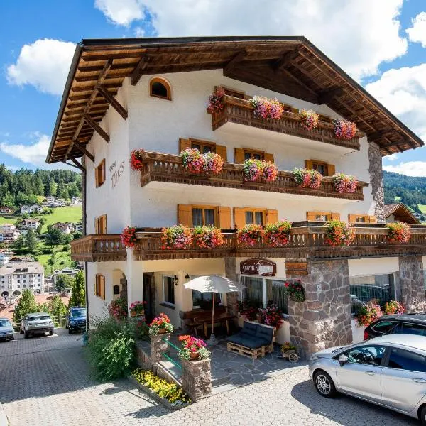 Garni Rives, hotel in Urtijëi